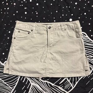 Xhilaration Cream Stretch Skirt